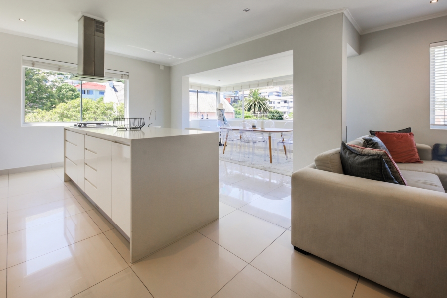 To Let 2 Bedroom Property for Rent in Sea Point Western Cape